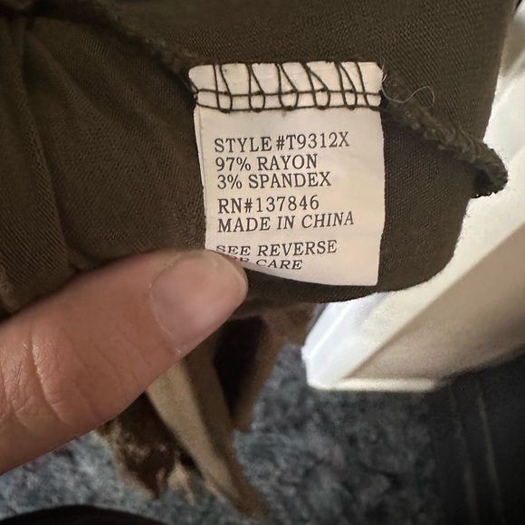 Roommates Olive Bell Sleeve Blouse - Picture 5 of 5